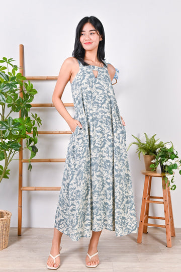 AWE Dresses ODETTE TRAPEZE MAXI DRESS IN GREEN