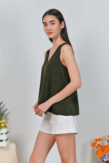 AWE Tops HAZEL TWO-WAY TOP IN OLIVE