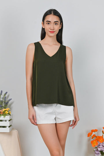 AWE Tops HAZEL TWO-WAY TOP IN OLIVE