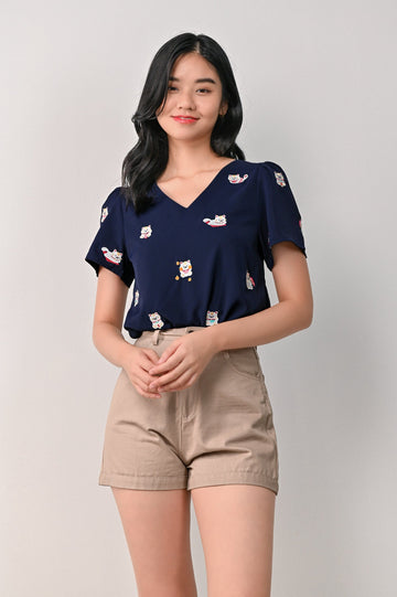 AWE Tops LUCKY CAT EMB. SLEEVED TOP IN NAVY