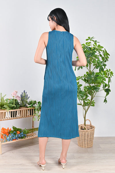 All Would Envy Dresses HEDDI CURVED LINES SLEEVELESS DRESS IN TURQUOISE