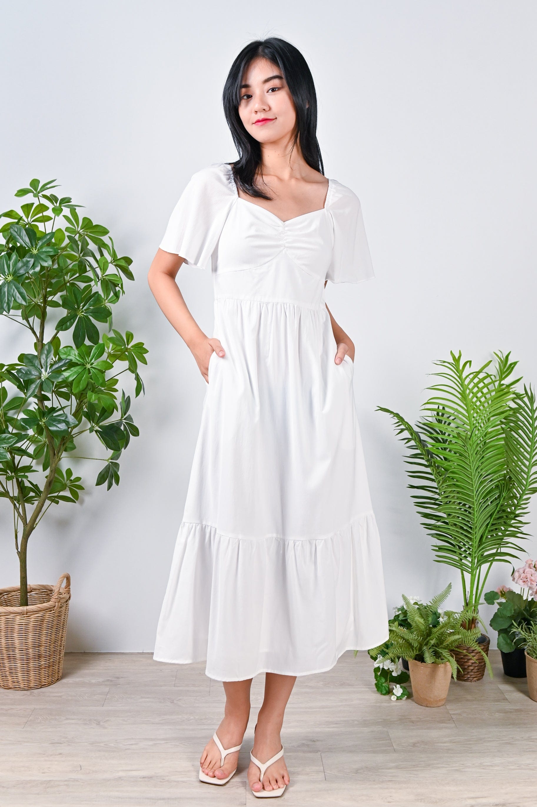 ISABELLE SWEETHEART MIDI DRESS IN WHITE – All Would Envy