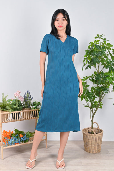 All Would Envy Dresses LOJA CURVED LINES SLEEVED DRESS IN TURQUOISE