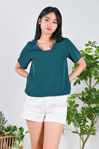 All Would Envy Tops ESTERI SLEEVED TWO-WAY TOP IN GREEN
