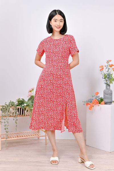AWE Dresses ASH ROUND-NECK DRESS IN RED