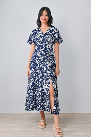 AWE Dresses KENNEDI MAXI DRESS IN NAVY FLORAL