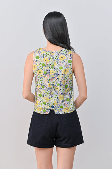 AWE Tops JUNI FLORAL BUTTON-BACK TOP IN LIME