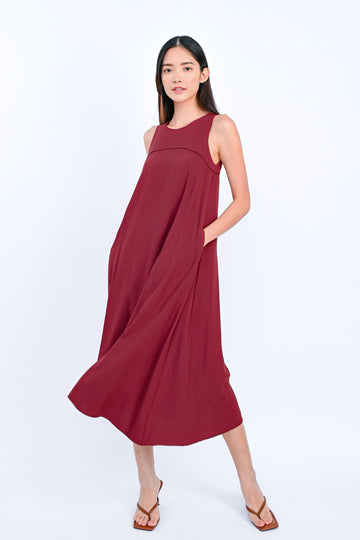 AWE Dresses CLANDRA PIPING MIDAXI IN RED