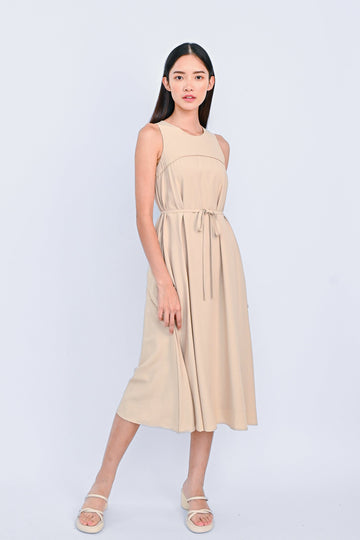 AWE Dresses CLANDRA PIPING MIDAXI IN SAND