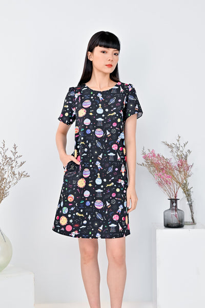 AWE Dresses COSMOS SLEEVED TWO-WAY DRESS