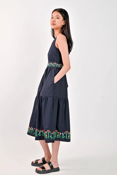AWE Dresses LAINEY EMBROIDERY DRESS IN NAVY