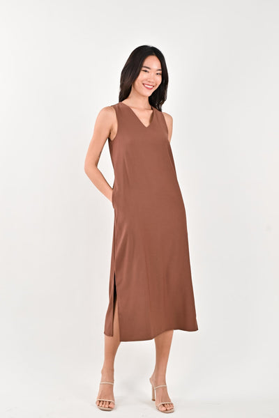 AWE Dresses SERENA SIDE-SLIT DRESS IN BROWN